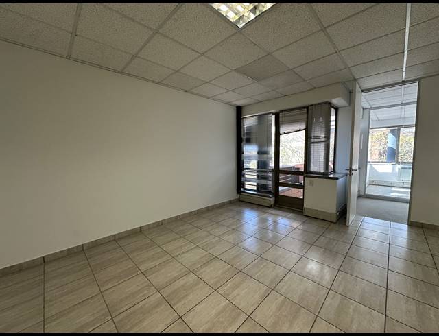 313M² OFFICE TO LET IN WOODMEAD